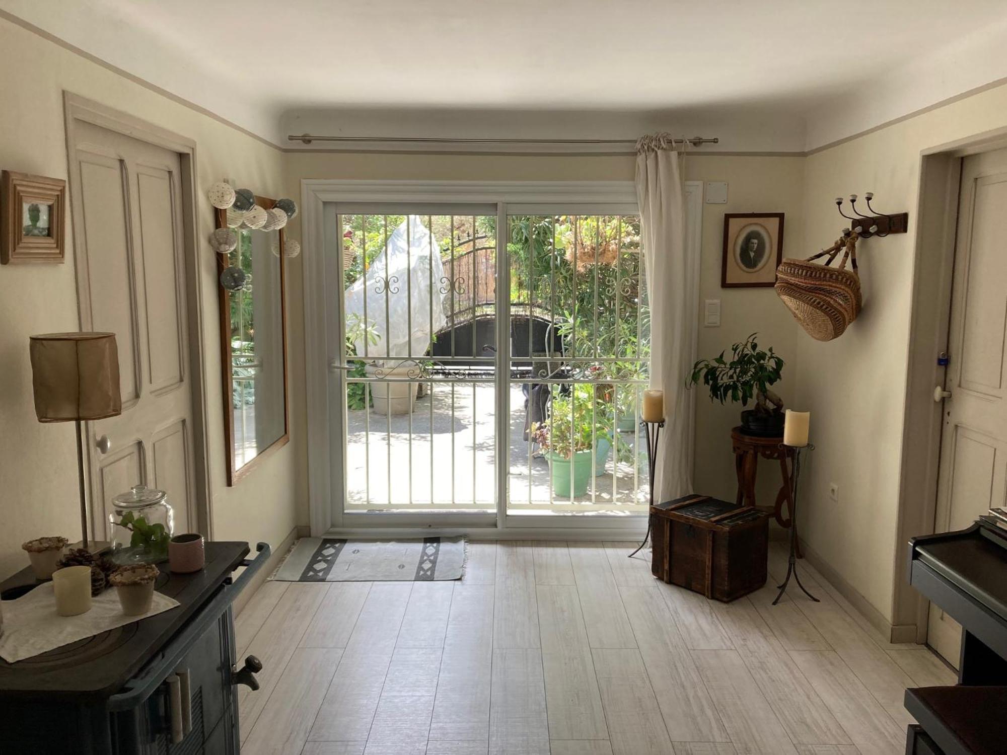 آرْلْ Appartement Complet Ou 2 Chambres De Charme En Centre-Ville المظهر الخارجي الصورة